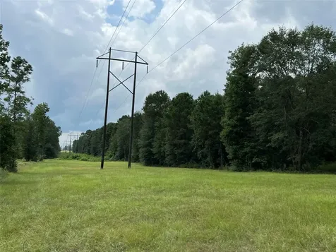 18336 Old Highway 105 E Cleveland TX 77328