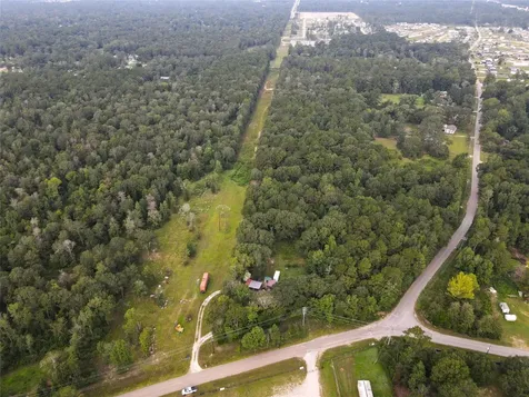 18336 Old Highway 105 E Cleveland TX 77328