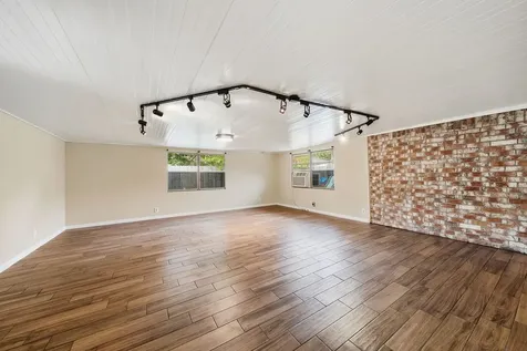 3226 Springhill Drive Missouri City TX 77459