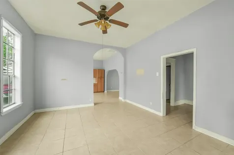 1916 Chapman Street Houston TX 77009