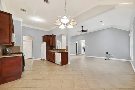 934 Genoa Street Houston TX 77587
