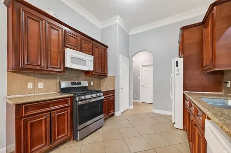 934 Genoa Street Houston TX 77587