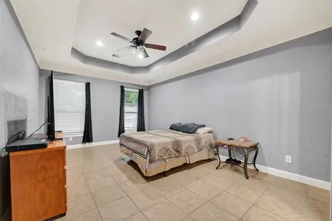 934 Genoa Street Houston TX 77587