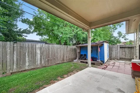 934 Genoa Street Houston TX 77587