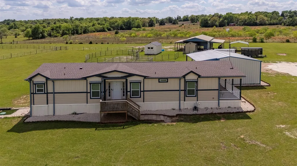 10976 Whiterock Road Bremond TX 76629