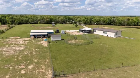 10976 Whiterock Road Bremond TX 76629