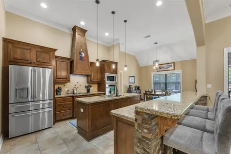 2005 Old May Court College Station TX 77845