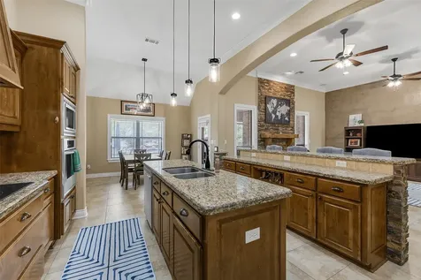 2005 Old May Court College Station TX 77845