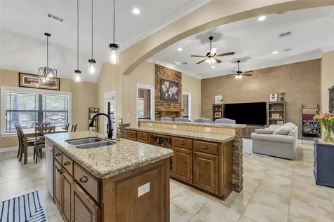 2005 Old May Court College Station TX 77845