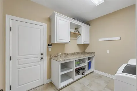 2005 Old May Court College Station TX 77845
