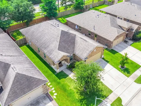 12027 Rockridge Falls Drive Tomball TX 77375