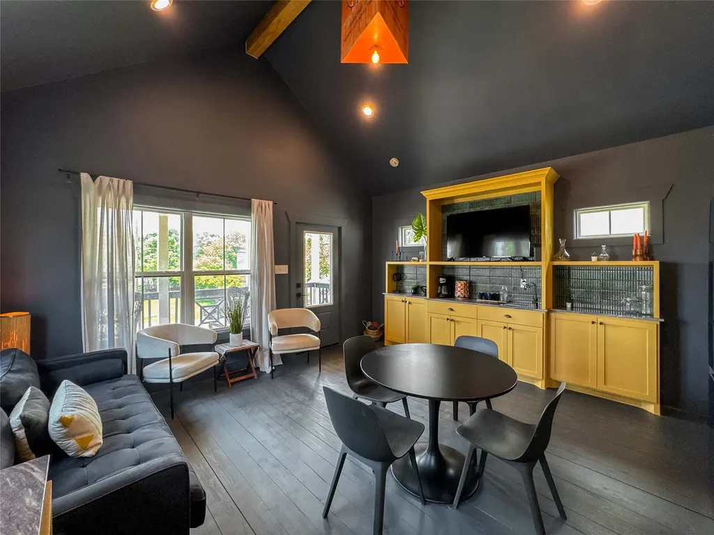 1208 32nd Street Galveston TX 77550