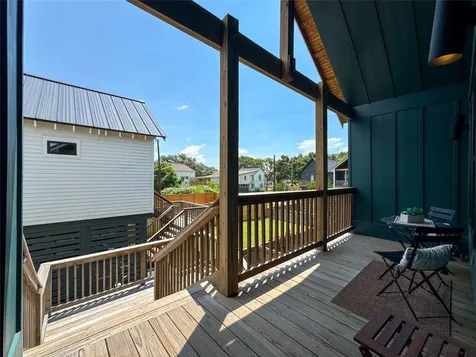 1208 32nd Street Galveston TX 77550
