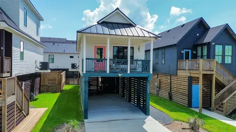 1208 32nd Street Galveston TX 77550