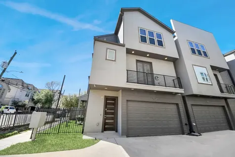 5720 Petty Street Houston TX 77007