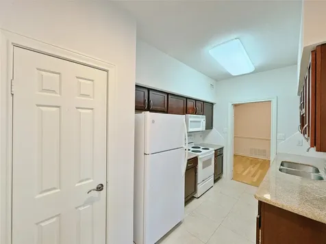 2700 Revere Street 140 Houston TX 77098