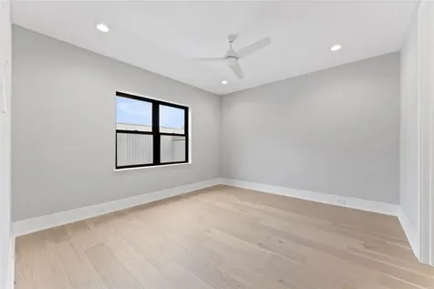 5306 Gibson Street Houston TX 77007