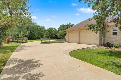 3903 Bravo Court Bryan TX 77808