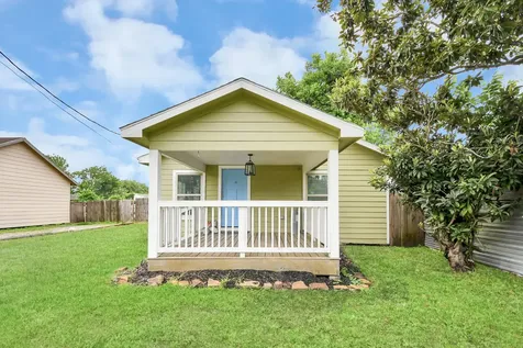 6613 Morrow Street Houston TX 77091