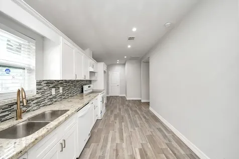 6613 Morrow Street Houston TX 77091