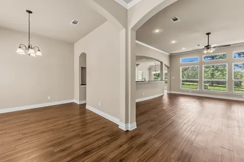325 Planter Pointe Drive Normangee TX 77871