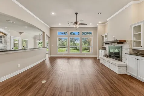 325 Planter Pointe Drive Normangee TX 77871