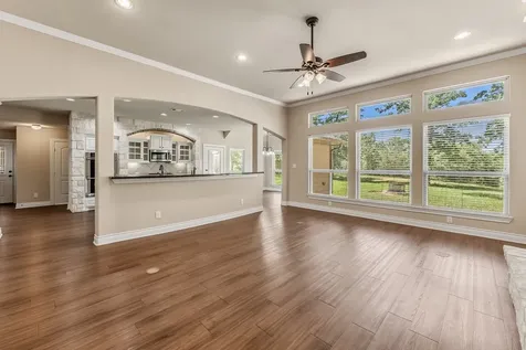 325 Planter Pointe Drive Normangee TX 77871