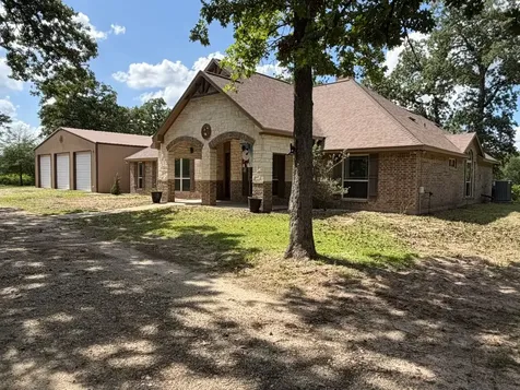 325 Planter Pointe Drive Normangee TX 77871