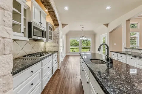325 Planter Pointe Drive Normangee TX 77871