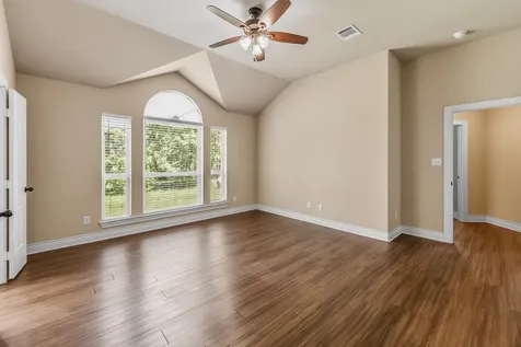 325 Planter Pointe Drive Normangee TX 77871