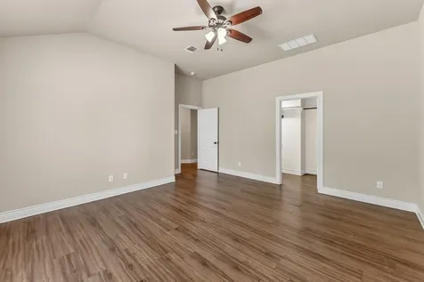 325 Planter Pointe Drive Normangee TX 77871