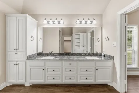 325 Planter Pointe Drive Normangee TX 77871