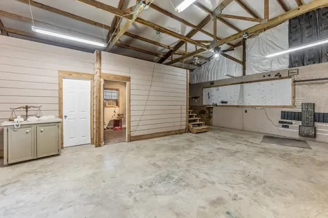 325 Planter Pointe Drive Normangee TX 77871