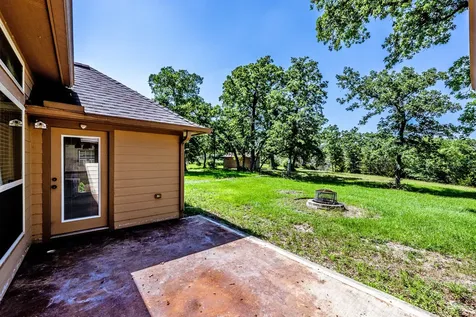 325 Planter Pointe Drive Normangee TX 77871