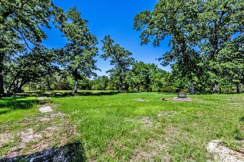 325 Planter Pointe Drive Normangee TX 77871
