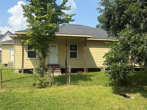 8033 Kenton Street Houston TX 77028