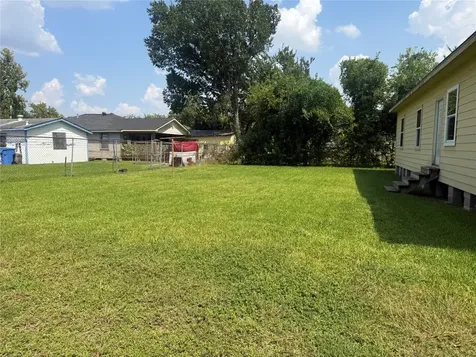 8033 Kenton Street Houston TX 77028