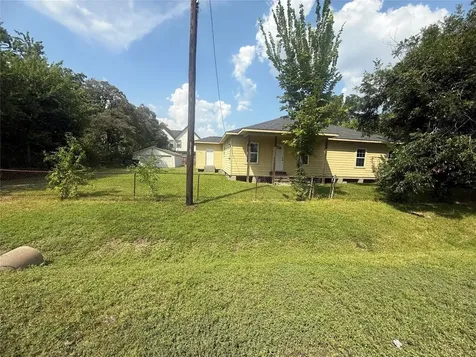 8033 Kenton Street Houston TX 77028