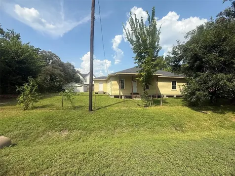 8033 Kenton Street Houston TX 77028
