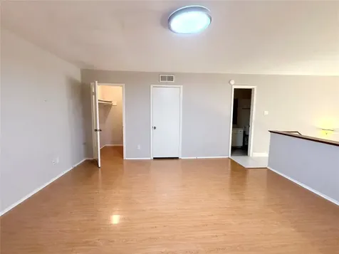 12633 Memorial Drive 74 Houston TX 77024