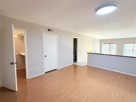 12633 Memorial Drive 74 Houston TX 77024