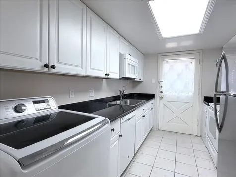 12633 Memorial Drive 74 Houston TX 77024