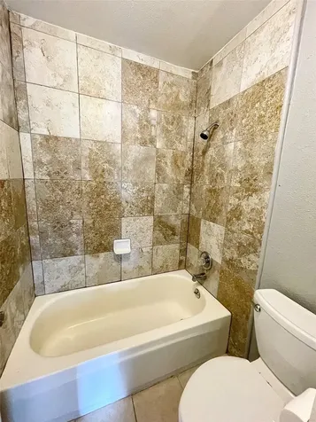 1516 Bay Area Boulevard E4 Houston TX 77058