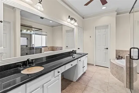 2405 Evergreen Drive Pearland TX 77581