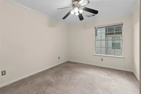 2405 Evergreen Drive Pearland TX 77581