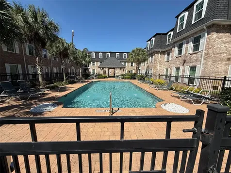 351 N Post Oak Lane 808 Houston TX 77024