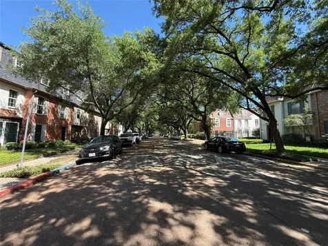 351 N Post Oak Lane 808 Houston TX 77024
