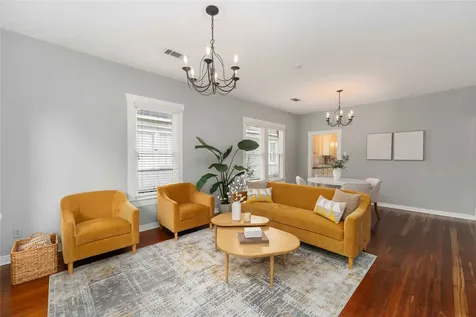1222 Arlington Street Houston TX 77008