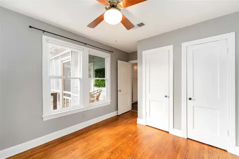1222 Arlington Street Houston TX 77008