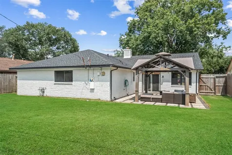 6107 Golden Forest Drive Houston TX 77092